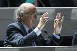 Kongres. Det vigtigste i dag er at komme videre, lyder det fra Sepp Blatter. 