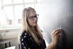 valg. Mette Bak Tang er glad for at der er udskrevet valg. Det ville have været uholdbart, hvis de havde ventet til september. 
