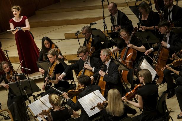 Klassisk. Kulturminister Marianne Jelved bakkede DR op og stod fast, da de nedlagde Underholdningsorkestret. 