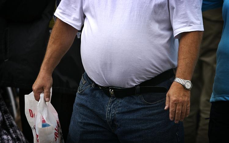 lortetransplantation. Ingen ved, om man med afføringen overfører alvorlige sygdomme fra en person til en anden. 