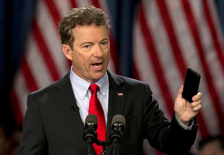 MODSTAND. Republikaneren Rand Paul er stærkt modstander af myndighedernes overvågning af amerikanernes kommunikation. Det er lykkedes ham at trenere vedtagelsen af en ny lov, der tillader overvågningen. 