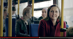 Valgvideo. Pia Olsen Dyhr er partiformand, men det har hun ikke altid været. Hun var engang, ligesom nogle af de andre passagerer i bussen, en usikker teenager, der hørte de britiske goth-rockere The Cure i sin walkman og havde svært ved at tale med de jævnaldrende drenge, lyder det. 
