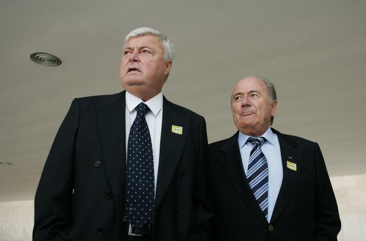 Inderkredsen. Fifa-præsident Sepp Blatter (th) og Ricardo Teixeira (tv) under et møde i Brasilien 2006. 