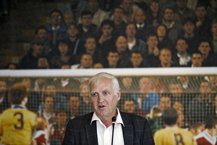 Glæde. Formanden for Danmarks Idrætsforbund Niels Nygaard finder det godt, at Sepp Blatter nu træder tilbage. 