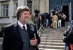 Tilfreds. Jørgen Dragsdahl var tydeligt glad og rørt, efter Højesteret i dag dømte Bent Jensen for injurier mod ham. 