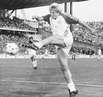 1984. Søren Lerby scorer i EM-semifinalen mod Spanien, men Danmark taber til slut efter straffespark. 