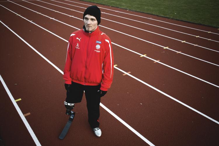 verdensrekord. Daniel Wagner kom til skade ved en trampolinulykke, men er nu atletikudøver på højeste plan og sigter efter de Paralympiske Lege i 2016. 