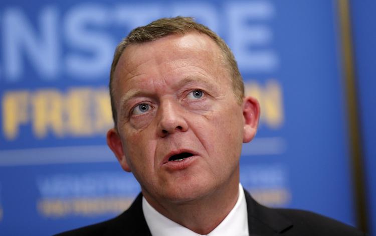 Tvivlsomt. Lars Løkke beskylder regeringen for at have brugt 6 milliarder kr.for meget på asylområdet. 
