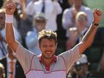overraskelse. Stan Wawrinka kan næsten ikke tro på, at han netop har slået Novak Djokovic i French Open-finale. 
