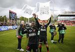 ÅRETS HOLD. Er Jakob Poulsen til at komme uden om på sæsonens hold? Har Pione Sisto spillet nok kampe til at være med? Har Daniel Agger? Det diskuterer panelet i denne uges fodboldpodcast. 