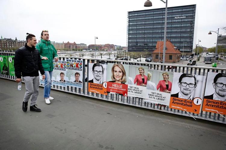 blegt. Liberal Alliances plakater er anonyme og slet ikke så effektive som de simple grafiske signaler, partiet sendte ud ved sidste valg. 
