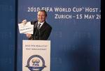 Ups. Fifa-filmen med Tim Roth som Sepp Blatter flopper stort. 