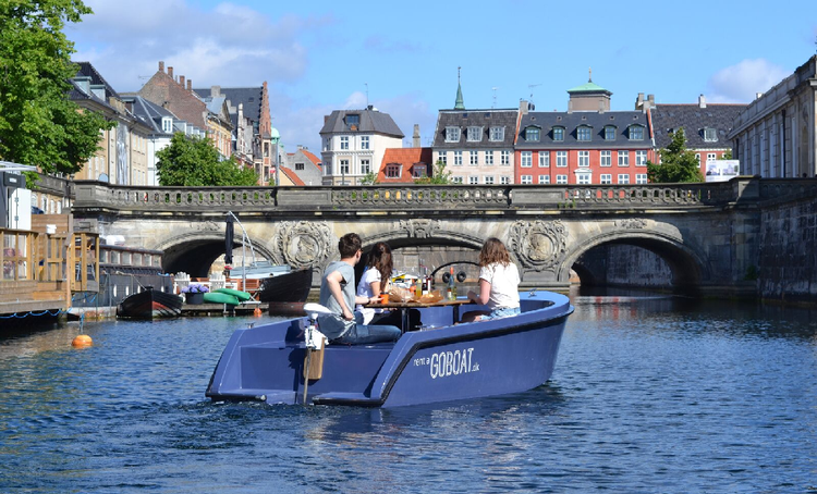 Maritimt. Det grønne initiativ GoBoat holder koncerter på vandet hen over hele sommeren. 