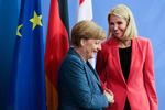 Partner. Vil Danmark stadig følge en tysk linje i EU, hvis der kommer en ny regering, eller vil vi lytte mere til briterne? Det er et af de spørgsmål, der optager andre europæiske regeringer og eksperter ved det danske folketingsvalg. Her ses statsminister Helle Thorning-Schmidt (S), da hun besøgte kansler Merkel i Berlin sidste år. 