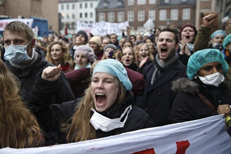 Modstand. Fremdriftsreformen, der træder i kraft på landets universiteter efter sommerferien, har mødt voldsom protest. Nu ser den ud til at blive ændret. 