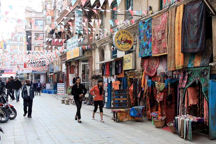 Indkøb. Få nu købt det tæppe med hjem. Det vil være vildt flotte i din stue eller? 