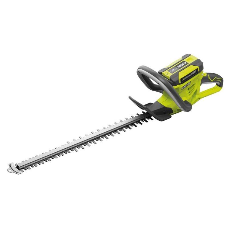 Klip. Den batteridrevne hækkeklipper fra Ryobi har en sværdlængde på 55 cm og klarer arbejdet yderst effektivt. PR-foto 