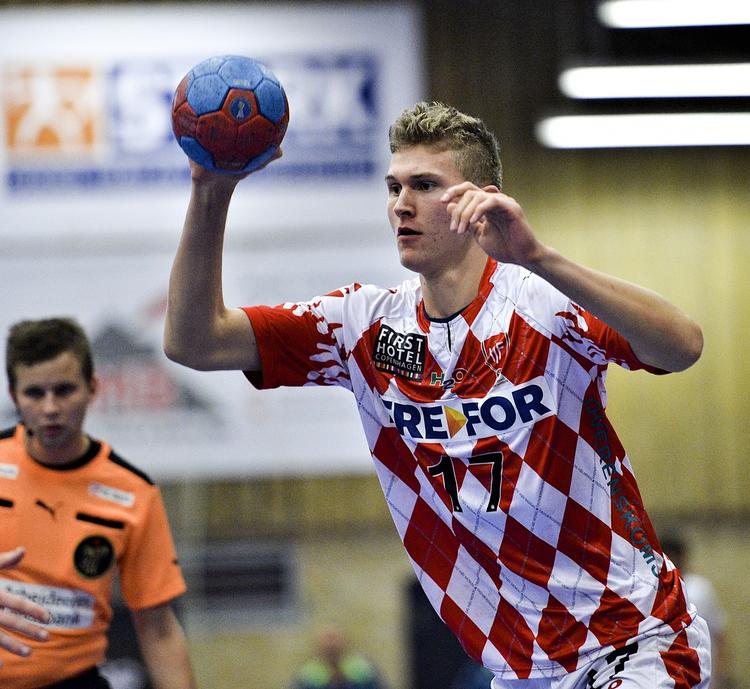 DEBUTANT. Fire mål, et tilkæmpet straffekast og en målgivende aflevering stod Magnus Landin for i sin debut. 