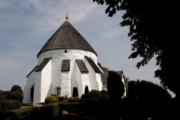 Observatorium. Hvis tesen om de bornholmske rundkirker som observartorier holder vand, er det de første i det kristne Europa. Foto: Peter Hove Olesen 