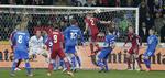 1-1. I Plzen udlignede Tjekkiet i første halvlegs overtid på dette hovedstød af Pavel Kaderabek, og i anden halvleg scorede Island selvmål til slutresultatet 2-1. 
