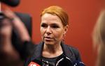 Stramt. »Hvis Socialdemokraterne mod forventning vil føre en stram udlændingepolitik, så er de da hjertelig velkommen«, siger Venstres politiske ordfører, Inger Støjberg, som har svært ved at få øje på det stramme i regeringens udlændingeudspil. 