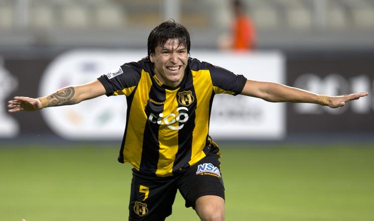 Skifte. Den 187 centimeter høje Federico Santander er på vej til FCK. 