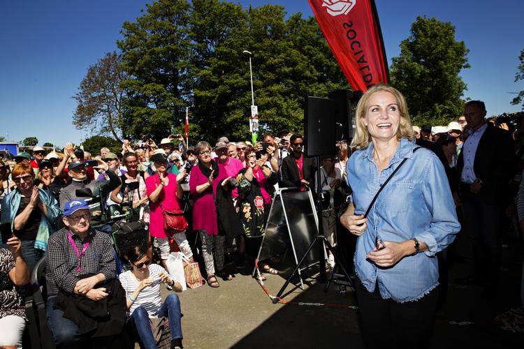 Hovedperson. Statsminister Helle Thorning-Schmidt nåede at tale tre steder i løbet af sit besøg på Folkemødet. 