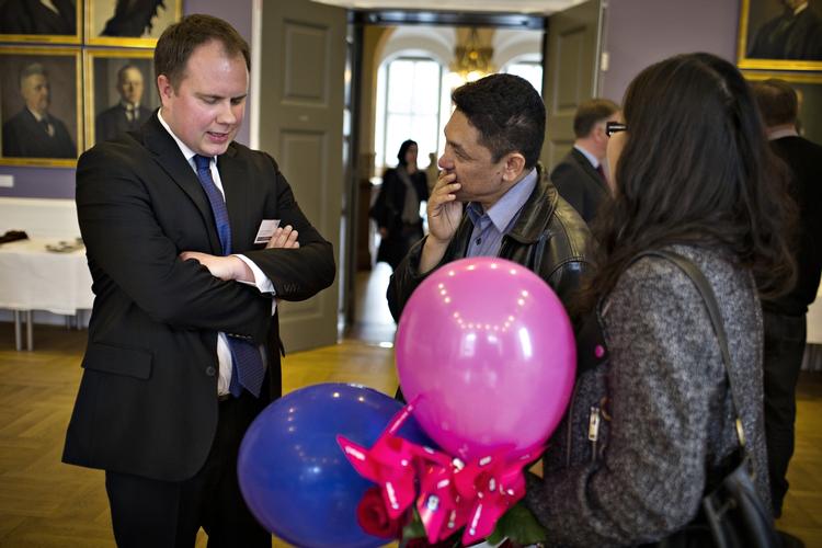 AFVISNING. Kriminelle asylansøgere skal ikke have mulighed for at få opholdstilladelse i Danmark, mener Dansk Folkeparti. 