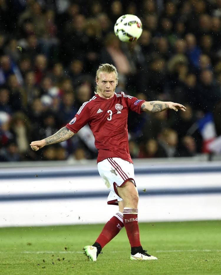 Globetrotter. Trods sine bare 26 år har Simon Kjær allerede spillet i Danmark, Italien, Tyskland og Frankrig. 