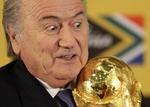 bestikkelse. Fifa-præsident Sepp Blatter har følt sig presset til at træde tilbage, efter en amerikansk undersøgelse har fået korruptionssagerne til at rulle i fodboldforbundet. 
