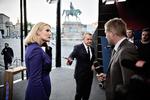 Måling. Langt hovedparten af S-vælgerne mener godt, Thorning kan fortsætte som formand i tilfælde af valgnederlag. Venstres vælgere er delte, om Løkke kan. 