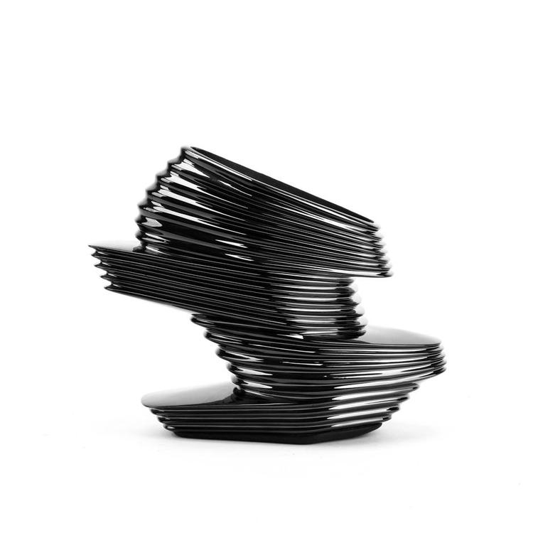 sko. Umuligt fodtøj designet af stjernearkitekt Zaha Hadid. 