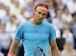 skuffelse. Rafael Nadal kunne ikke leve op til de sædvanlige forventninger på gruset i French Open. Og nu kikser det tidligt for spanieren i optakten til Wimbledon. 