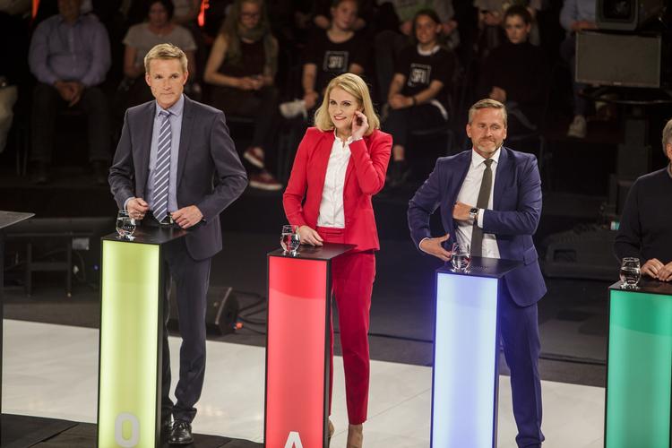 TILBAGELÆNET. Helle Thorning-Schmidt var ikke lige så aggressiv, som man har set hende i de direkte debatter mellem hende og Lars Løkke Rasmussen. 