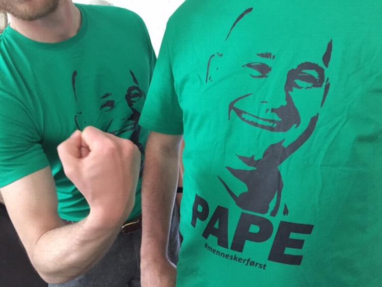 Momentum. Søren Pape lancerer i 11. time et fremstød på et område, ingen politiker endnu havde opdyrket i valgkampen. Dødsskatten. 