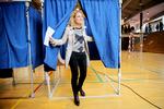 Valg. Johanne Schmidt-Nielsen fra Enhedslisten har netop stemt i Korsgadehallen på Nørrebro i København. 