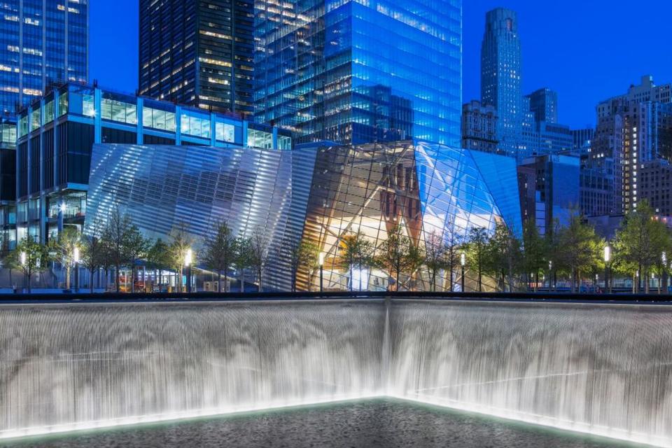 Tegnestuen fik det ærefulde hverv at tegne USA's nationale 9/11-Memorial Museum Pavilion i New York. 