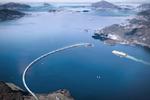 Tegnestuen har skabt en flydebro, der sammen med en 230 meter lang tunnel, krydser fjorden ved Ålesund i det sydlige Norge 