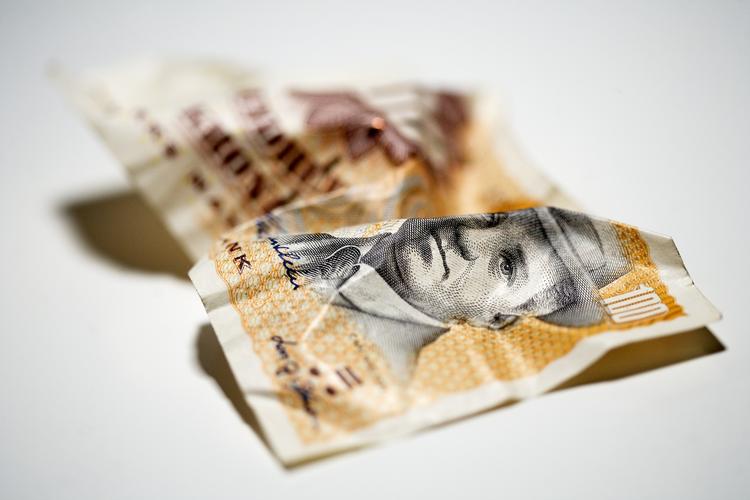 afbetaling. Dyre små lån er en faldgrube, og kan ende i tårnhøje renter. 