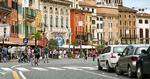 Afvist. Det er ikke kun i Spanien, at der er problemer med at leje bil hos udlejningsfirmaet Goldcar med et Visa/Dankort. Også i Italien - her Verona - er der steder, det ikke godtages. 