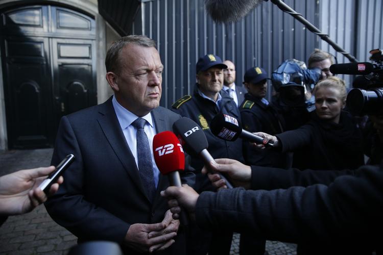 REGERINGSDANNELSE. Lars Løkke Rasmussen vil nu forsøge at samle hele den borgerlige fløj i en regering. 