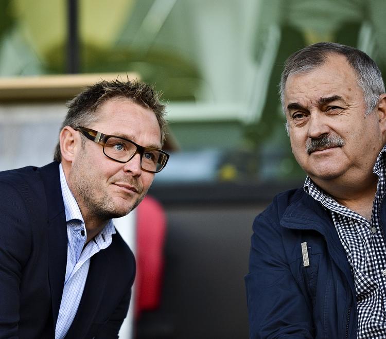 Midtjysk. FC Midtjyllands sportschef Claus Steinlein og bestyrelsformand Johnny Rune. 