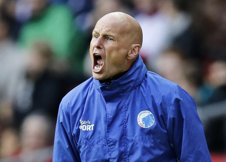 Udfordring. FCK-træner Ståle Solbakken står på linje med sine 11 kollegaer i Superligaen foran en række prøvelser i sommerens transfervindue. Foto: Jens Dresling 