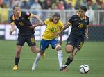 Klemt. Emily Van Egmond og Samantha Kerr passede grundigt på Marta og var på den måde med til at sende Brasilien ud af VM. 
