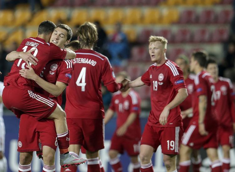 Jubel. Danmark er OL-klar, men det bliver et andet hold, der skal spille i Rio. 
