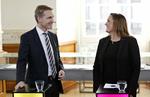 Nagelfast. Dansk Folkeparti kommer ikke til at slække på kravet om, at genoptjeningsperioden skal halveres, lover partiets finansordfører. 