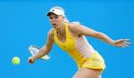 fight. Caroline Wozniacki leverede et flot comeback i andet sæt efter en nedsmeltning i første sæt i ottendedelsfinalen i Eastbourne i England. 