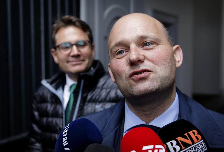 Nej tak. »Jeg har meget svært ved at se os i en regering. Men vi skal stadig føle, at det grundlag, der ligger for en sådan regering, er noget, vi kan se os i«, siger de konservatives formand, Søren Pape Poulsen. 