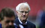 EM. Danmarks landstræner Morten Olsen under kampen mod Serbien. 