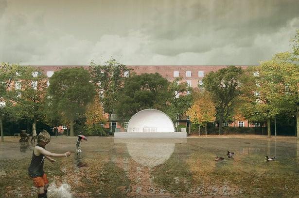 Scenerummet ved skybrud. 